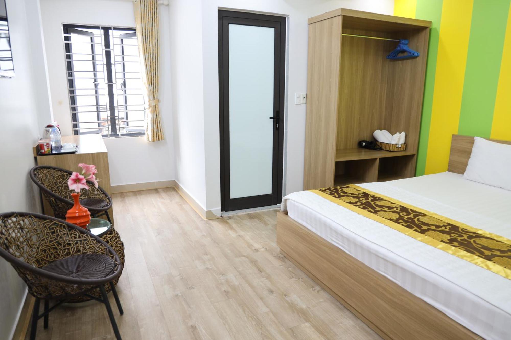 Hung Vuong Hotel Ха Лонг Екстериор снимка